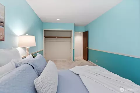 Bedroom - 21907 3rd Ave SE, Bothell, WA 98021 photo 6 of 6