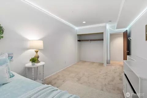 Bedroom - 21907 3rd Ave SE, Bothell, WA 98021 photo 5 of 6