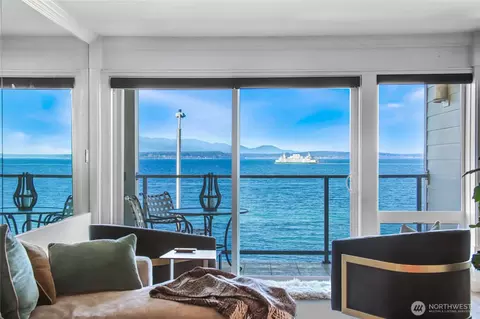 1526 Alki Ave SW #304, Seattle, WA 98116