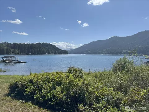 33552 Bamboo Ln, Mount Vernon, WA 98274