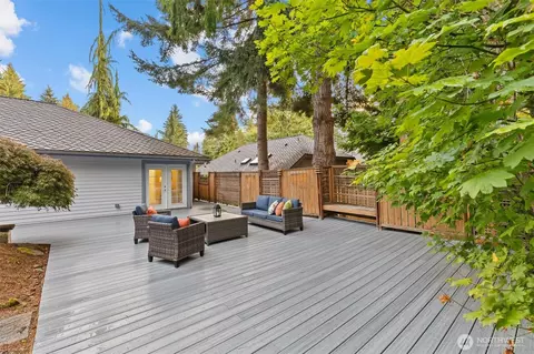 Exterior - 1521 142nd Pl SE, Mill Creek, WA 98012 photo 6 of 10