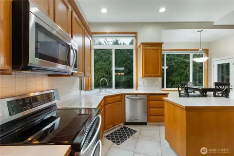 Kitchen - 14808 155th Street Ct E, Orting, WA 98360 photo 2 of 2