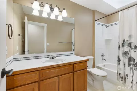 Bath - 14808 155th Street Ct E, Orting, WA 98360 photo 4 of 4
