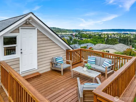 412 Renton Ave S, Renton, WA 98057