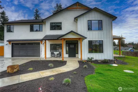 7304 7306 112th St E, Puyallup, WA 98373