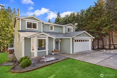 110 Cressey Ln, Port Ludlow, WA 98365