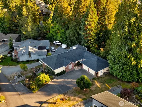 476 Nez Perce Pl, La Conner, WA 98257