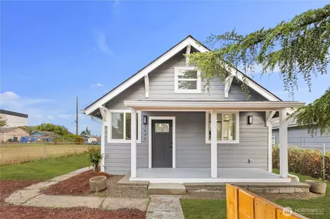 1647 E Wright Ave, Tacoma, WA 98404