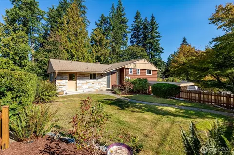 511 72nd St SE, Everett, WA 98203