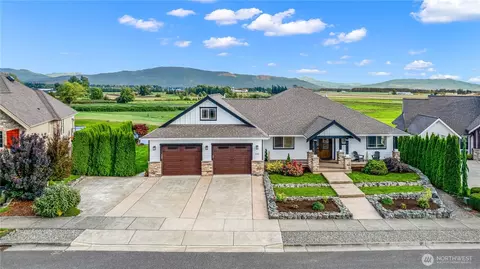 1712 Spring Meadows Dr, Lynden, WA 98264