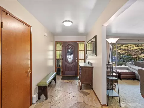 Entry Way - 114 231st St SE, Bothell, WA 98021 photo 1 of 2