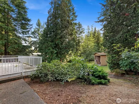 Exterior - 114 231st St SE, Bothell, WA 98021 photo 7 of 12