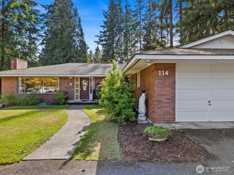 Exterior - 114 231st St SE, Bothell, WA 98021 photo 2 of 12