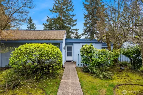 4300 NE Sunset Blvd #C6, Renton, WA 98059