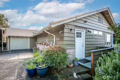 3110 Sylvan Dr W, University Place, WA 98466