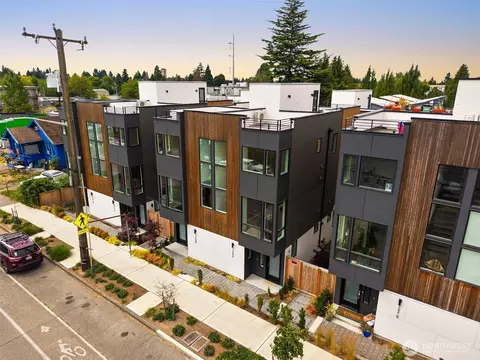 9237 A 16th Ave SW, Seattle, WA 98106