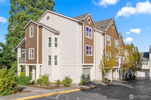 3116 164th St #301, Lynnwood, WA 98087