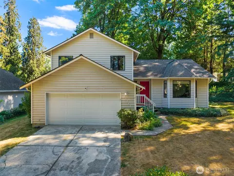 13941 NE 85th St, Redmond, WA 98052