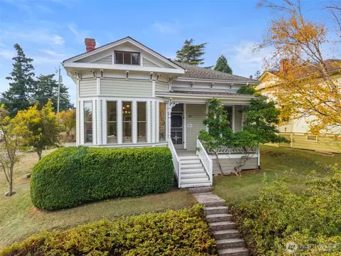 1707 Jackson St, Port Townsend, WA 98368