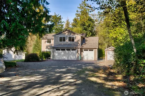 7654 Renic Dr, Sedro Woolley, WA 98284
