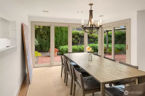 Dining - 2124 Broadmoor Dr E, Seattle, WA 98112 photo 2 of 3