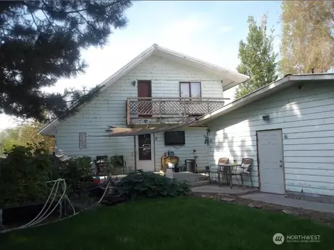23916 Boulder Rd NW, Mattawa, WA 99349