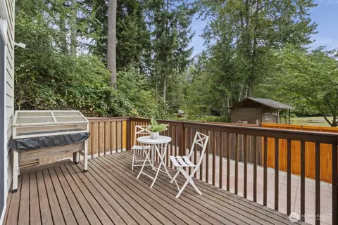 Exterior - 12403 17th Ave SE, Everett, WA 98208 photo 2 of 6