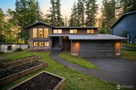 1479 Lahti Dr, Bellingham, WA 98226