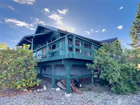 30 Maple Dr, Port Townsend, WA 98368
