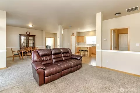 Living - 1113 Ofarrell Ln NW, Orting, WA 98360 photo 2 of 2