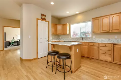 Kitchen - 1113 Ofarrell Ln NW, Orting, WA 98360 photo 4 of 4