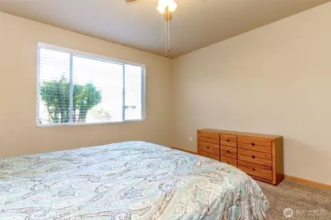 Bedroom - 1113 Ofarrell Ln NW, Orting, WA 98360 photo 5 of 5
