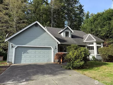 192 Highland Dr, Port Ludlow, WA 98365