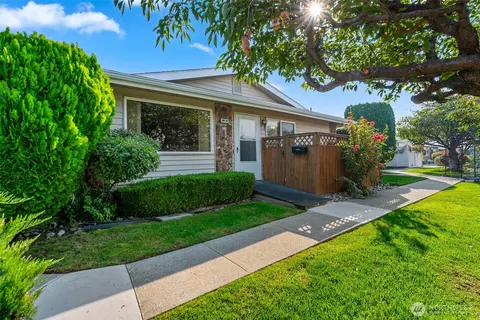 100 Simon St #29, East Wenatchee, WA 98802
