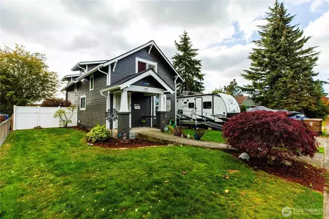 828 E 51st St, Tacoma, WA 98404