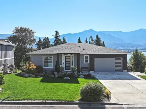 220 NE Lower Basso Cir, Stevenson, WA 98648