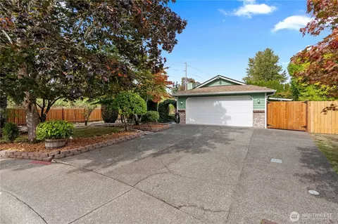 35359 13th Pl SW, Federal Way, WA 98023