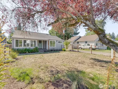 780 G St, Washougal, WA 98671
