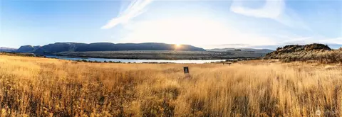 109 Stagecoach Ln, Malaga, WA 98828