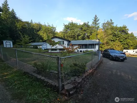 180 W Wynwood Dr, Shelton, WA 98584