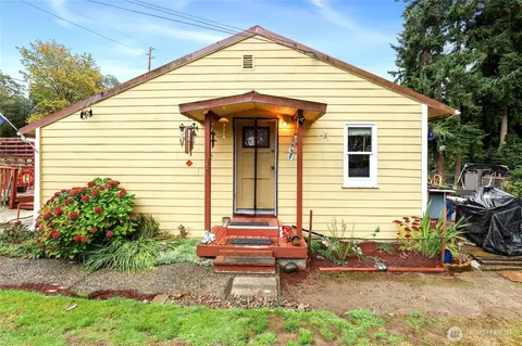 2853 Clare Ave, Bremerton, WA 98310