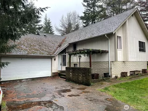 131 NE Rainbow Pl N, Belfair, WA 98528