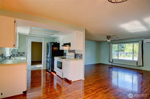 Living - 46744 Baker Loop Dr, Concrete, WA 98237 photo 4 of 6