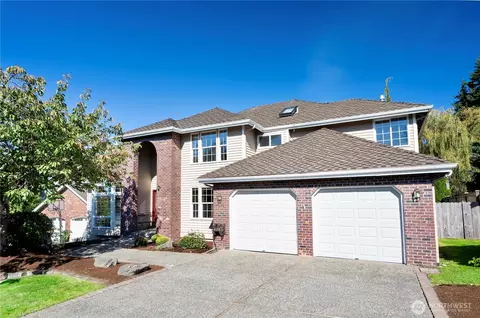 5827 106th St SW, Mukilteo, WA 98275