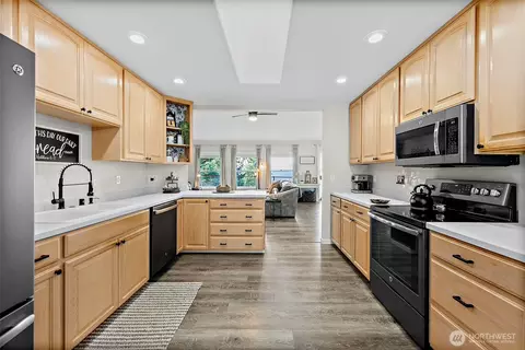 Kitchen - 21104 188th Avenue Ct E, Orting, WA 98360 photo 2 of 3