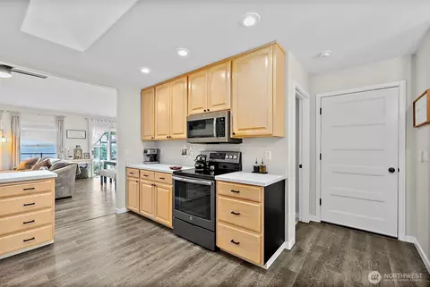 Kitchen - 21104 188th Avenue Ct E, Orting, WA 98360 photo 3 of 3