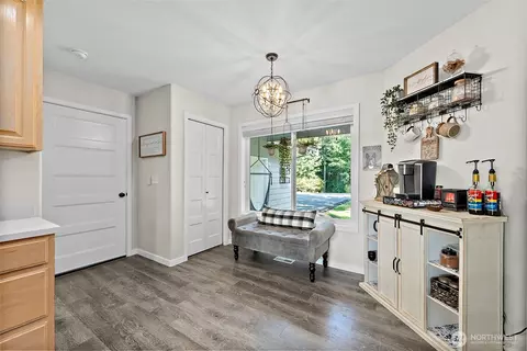 Entry Way - 21104 188th Avenue Ct E, Orting, WA 98360 photo 2 of 2