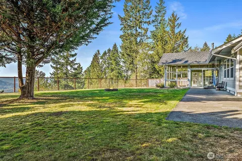 Exterior - 21104 188th Avenue Ct E, Orting, WA 98360 photo 9 of 11