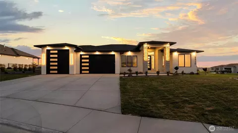 2260 Belfair St, Kennewick, WA 99338