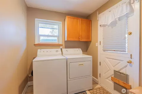 415 Rose Way, Everett, WA 98203 photo 22